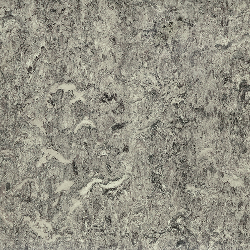 Resistenza alle macchie e pavimenti eterogenei a basso costo