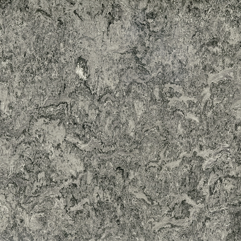 Resistenza alle macchie e pavimenti eterogenei a basso costo