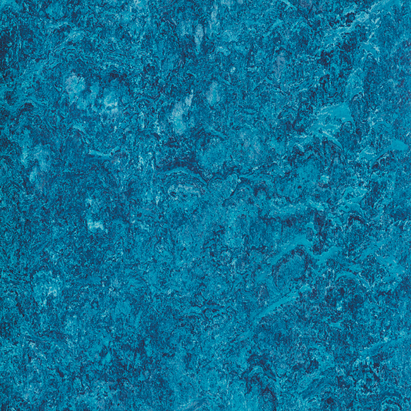 Resistenza alle macchie e pavimenti eterogenei a basso costo