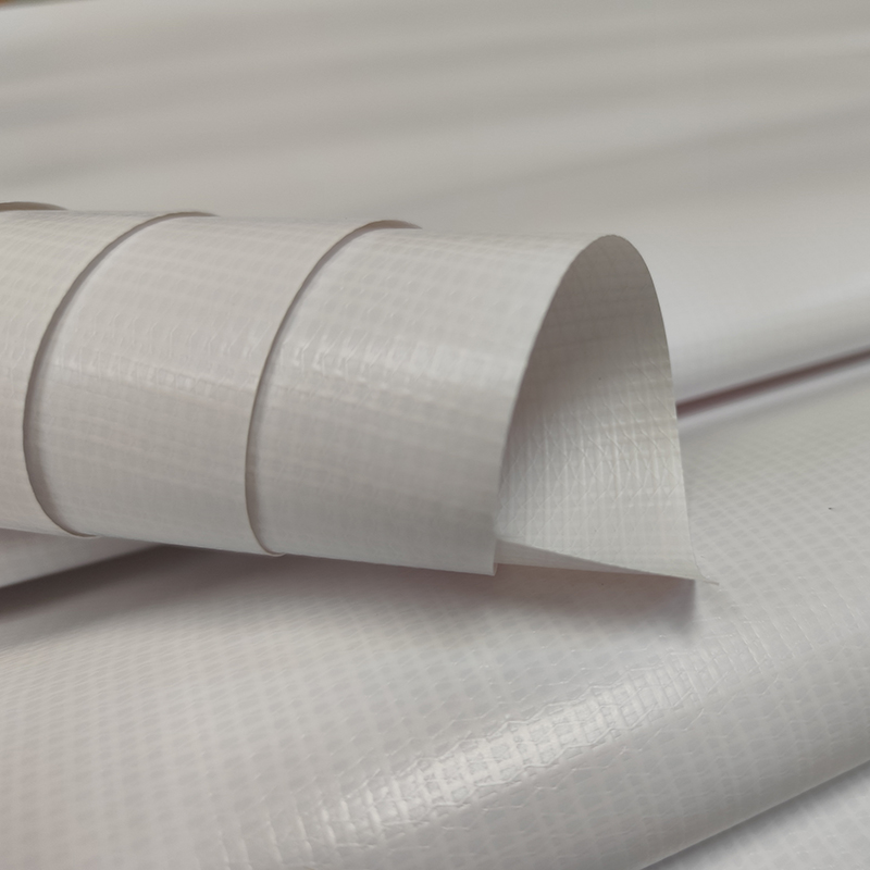 550 Banner flessibile per esterni con illuminazione frontale